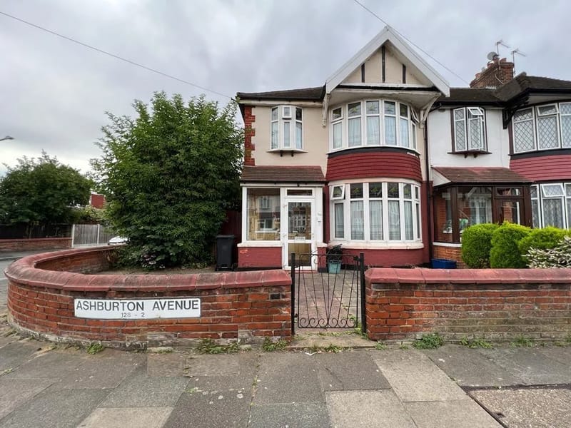 Ashburton House - Nursing Home in Ilford, England photo 2