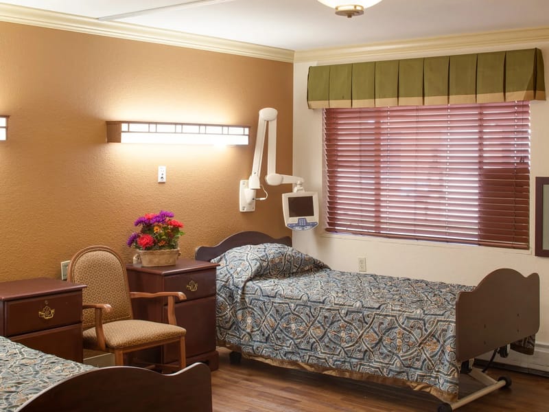 Pikes Peak Post Acute - Nursing Home in Colorado Springs, CO photo 2