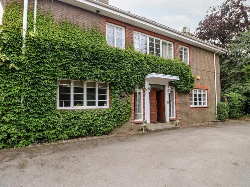 Caythorpe Residential Home - Assisted Living in Grantham, England photo 3