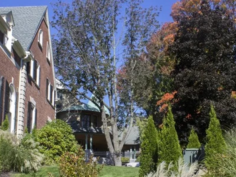 Carriage Manor, Llc - Assisted Living in Waterbury, CT photo 3