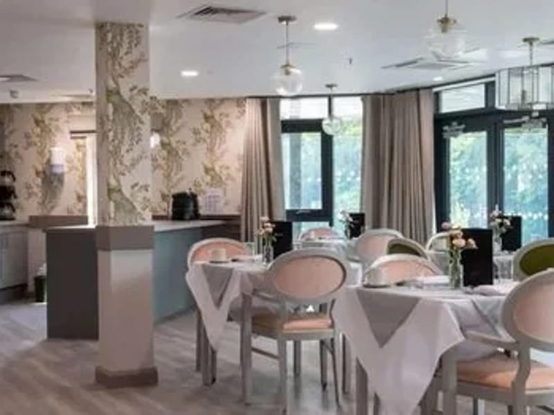 Grappenhall Manor Care Centre - Nursing Home in Warrington, England photo 3