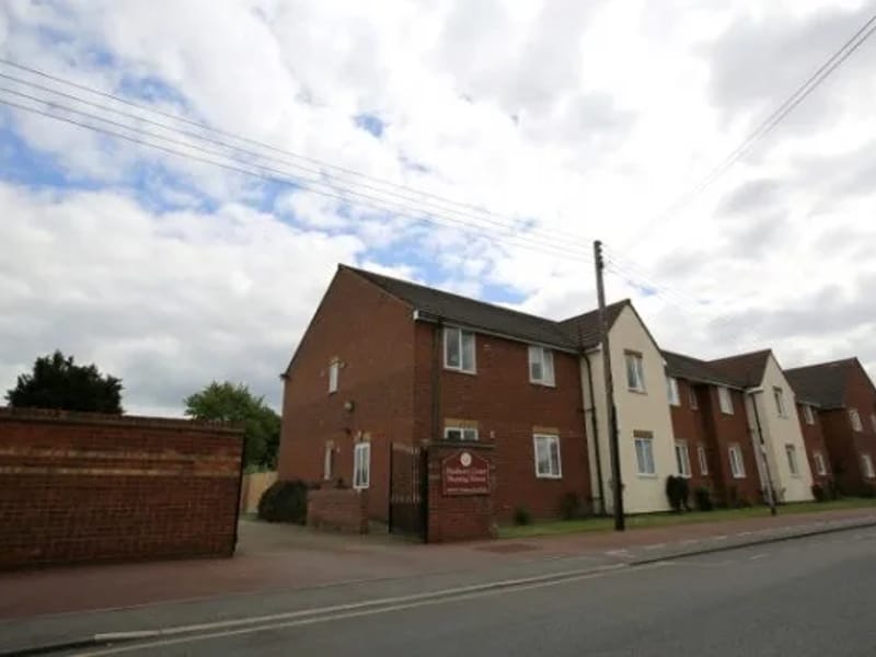 Hanbury Court Care Home - Nursing Home in Dagenham, England photo 3