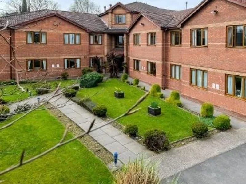 Leighton Court Nursing Home - Nursing Home in Wirral, England photo 4