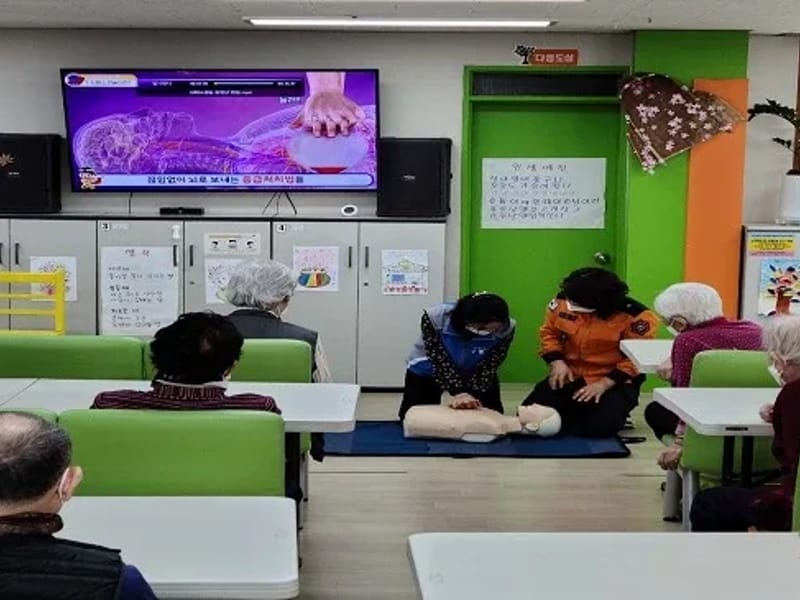 사랑방노인복지익산센터 - 주간보호 in 익산시, 전북특별자치도 photo 2