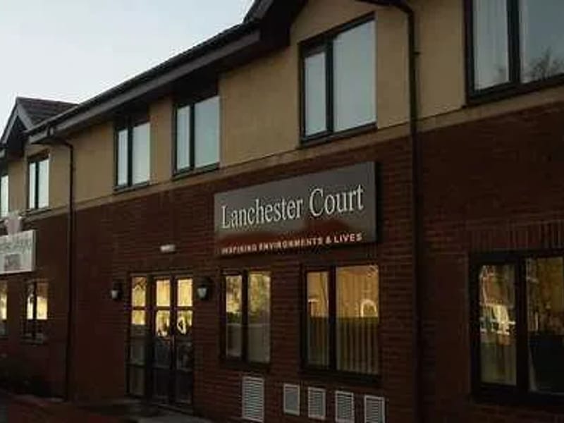 Lanchester Court - Nursing Home in Gateshead, England photo 3