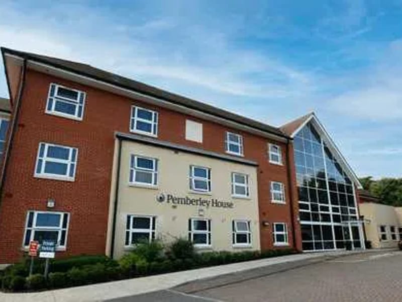 Pemberley House - Nursing Home in Basingstoke, England photo 1