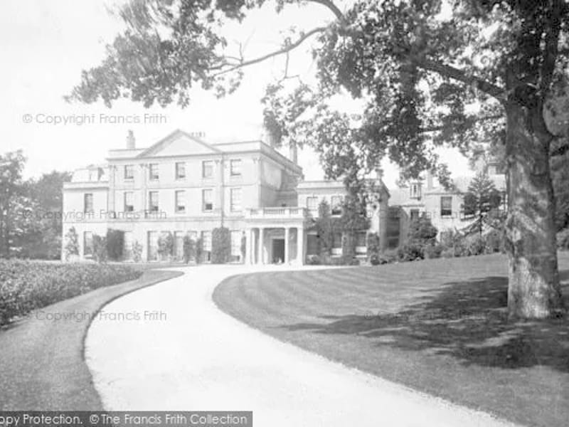 Dulverton House - Nursing Home in Scarborough, England photo 2