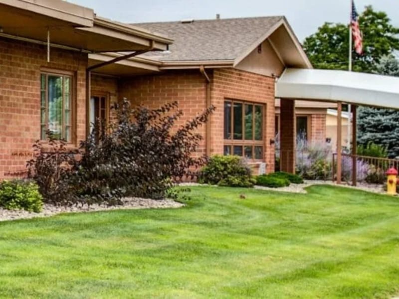 The Cedars at Broadwell - Nursing Home in Grand Island, NE photo 2