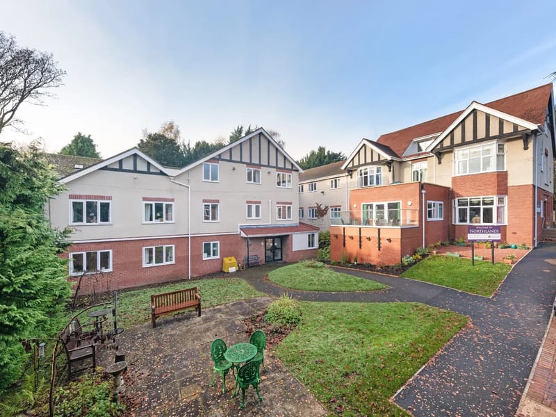 Parkside Care Home - Assisted Living in Barnsley, England photo 2