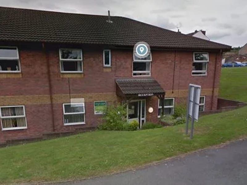 Parkside Care Home - Assisted Living in Barnsley, England photo 3