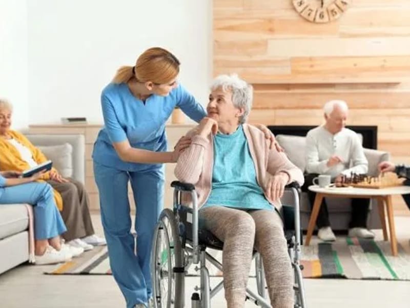 Allure of the Quad Cities - Nursing Home in Moline, IL photo 2