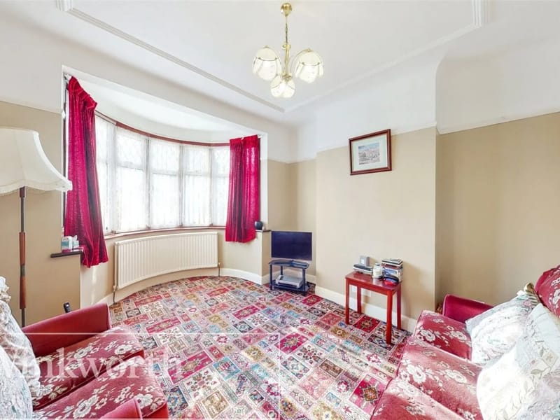 Kingshill Court in Harrow, England photo 3