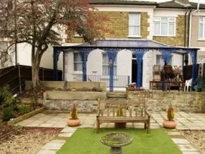 Overcliffe House - Nursing Home in Gravesend, England photo 3