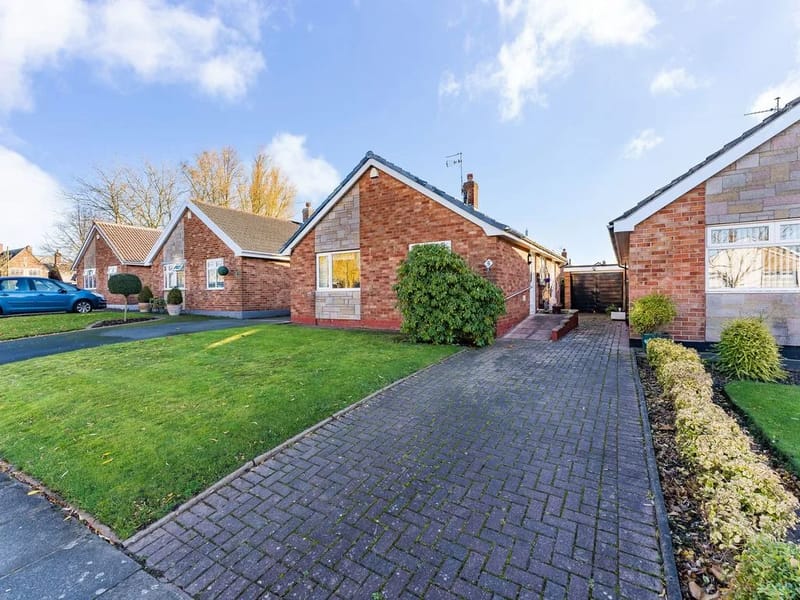 Warrington Road - Assisted Living in Widnes, England photo 3