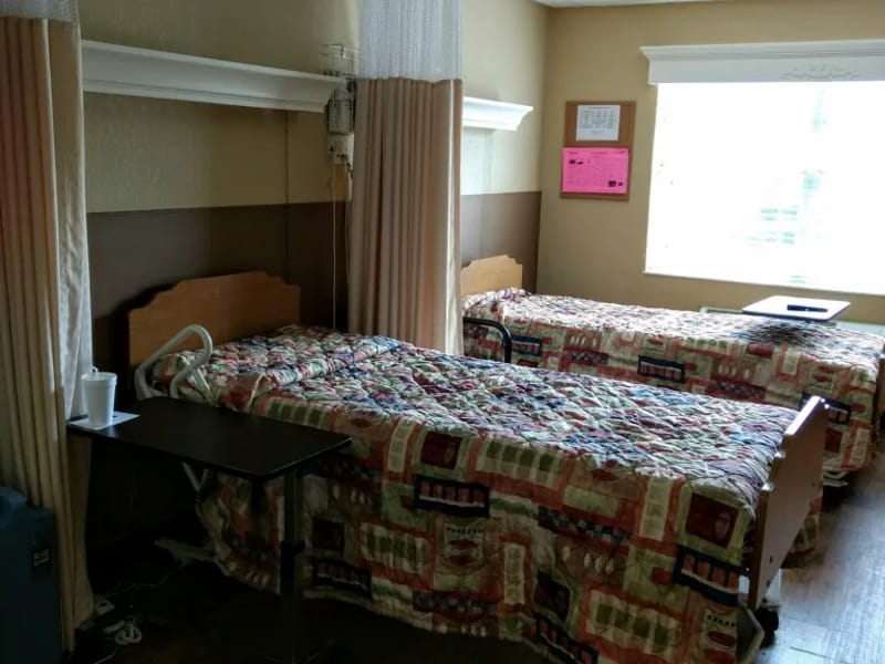 Bear Creek Nursing Center - Nursing Home in Hudson, FL photo 2