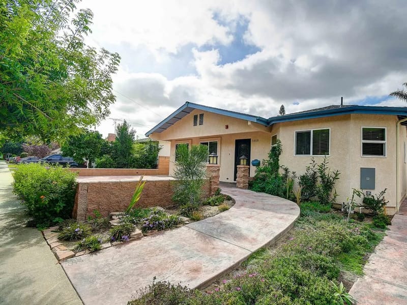 Brighten Cottages - Parkcrest - Assisted Living in Long Beach, CA photo 1