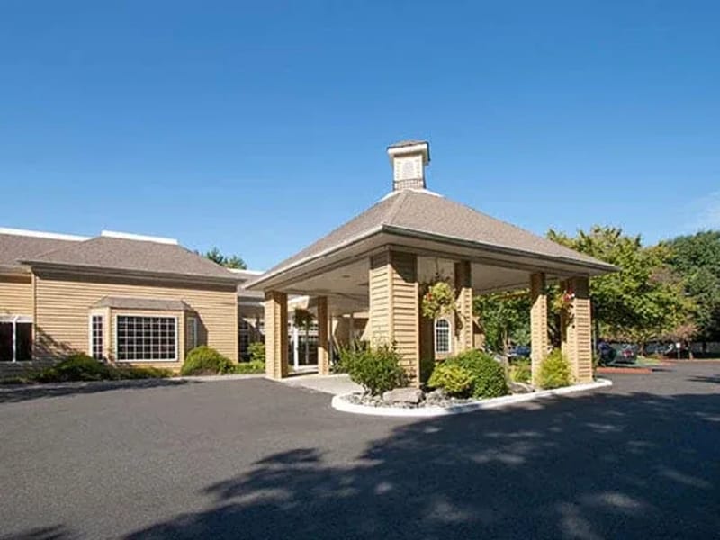 Hudson Bay Health and Rehabilitation - Nursing Home in Vancouver, WA photo 3