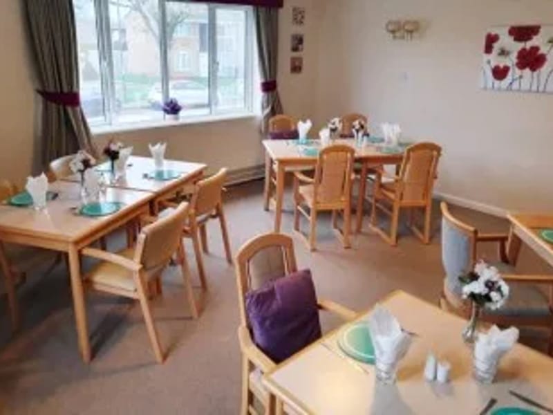 Foylebank Care Home - Nursing Home in Derby, England photo 2