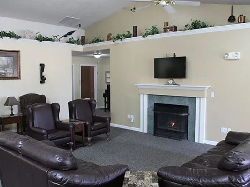 Ashley Manor - Conners - Assisted Living in Bend, OR photo 2