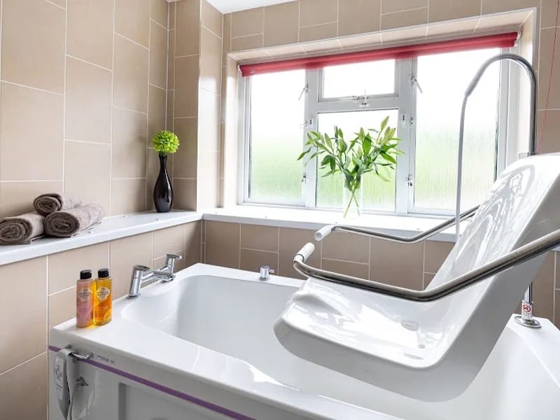 Whittington Care Home - Nursing Home in Chesterfield, England photo 6
