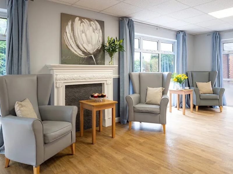 Whittington Care Home - Nursing Home in Chesterfield, England photo 8