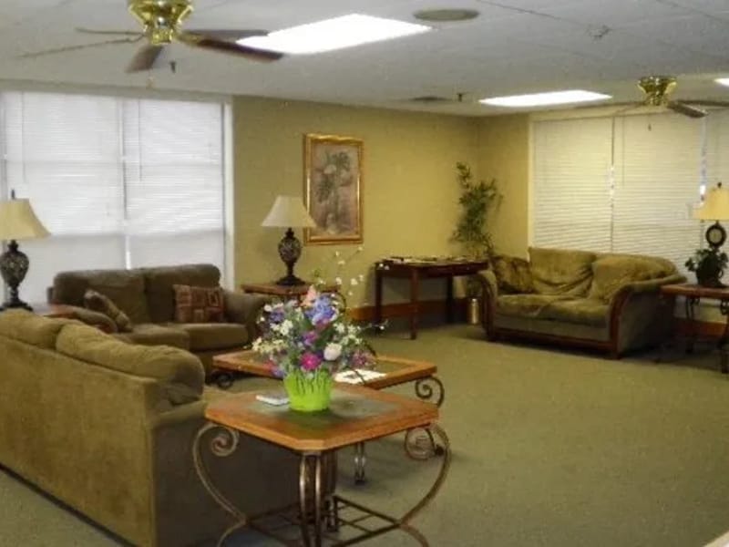 Desoto Retirement & Rehab Ctr, LLC - Nursing Home in Mansfield, LA photo 2