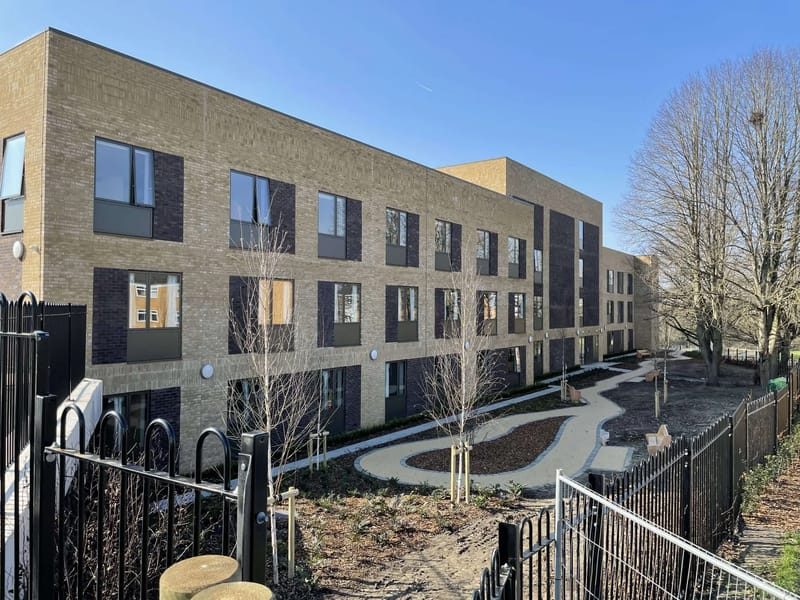 Heathlands Care Centre - Nursing Home in Bracknell, England photo 3