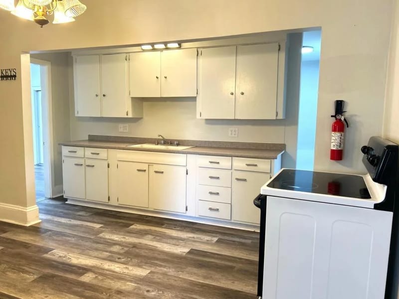 205 East Ave - Assisted Living in Lewiston, ME photo 1
