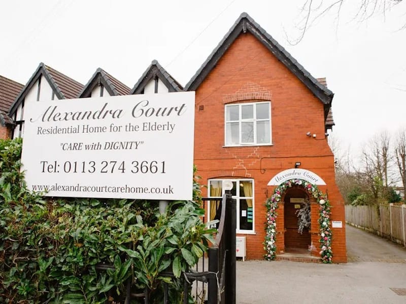 Alexandra Court Residential Home - Assisted Living in Leeds, England photo 3