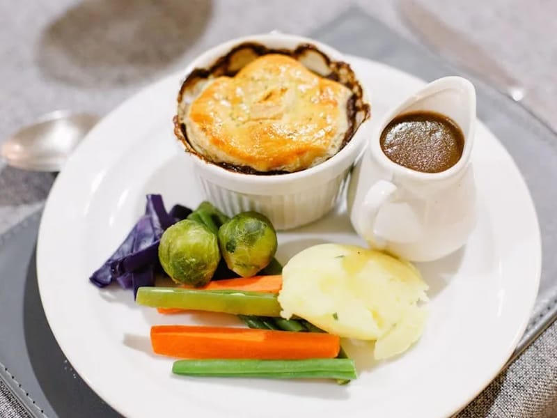 Alexandra Court Residential Home - Assisted Living in Leeds, England photo 5