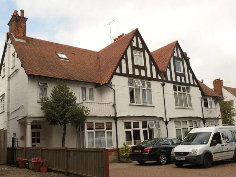 Holly Lodge Residential Home - Nursing Home in Chatham, England photo 3