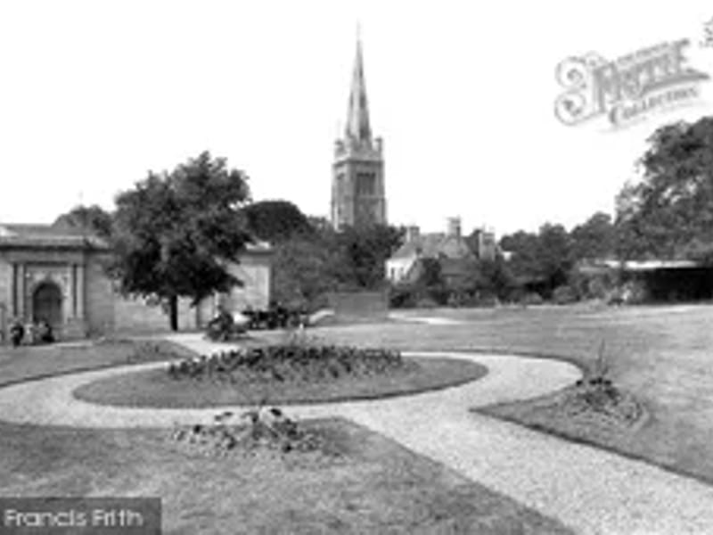 Smythe House in Kettering, England photo 2