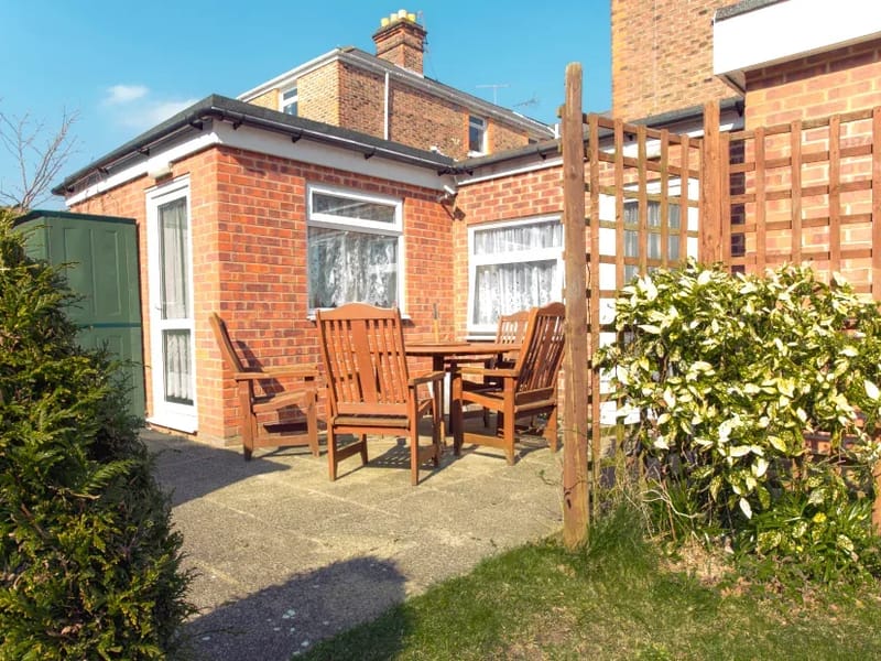 Marlfield Care Home With Nursing - Nursing Home in Alton, England photo 4