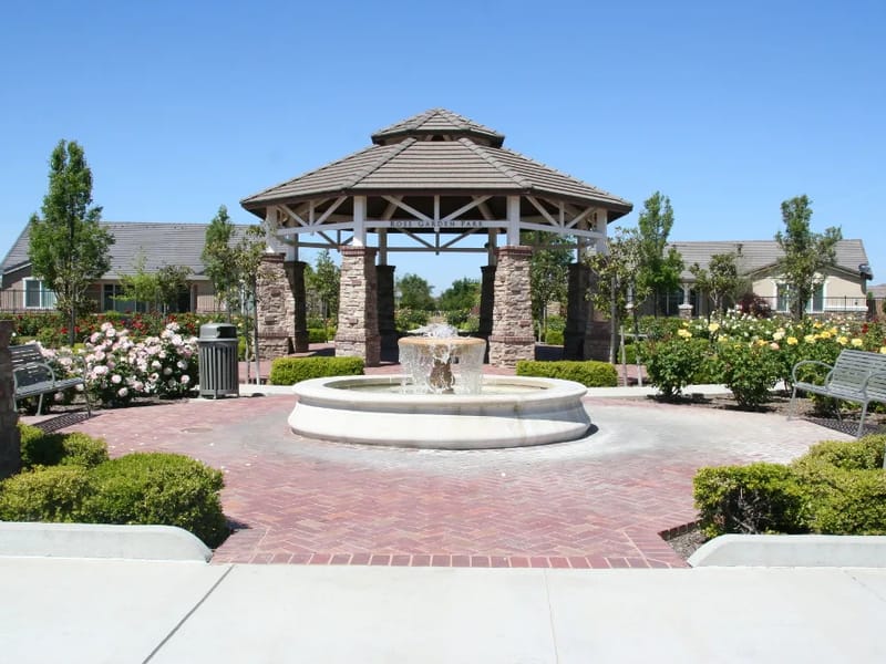 Astoria Gardens - Assisted Living in Elk Grove, CA photo 2