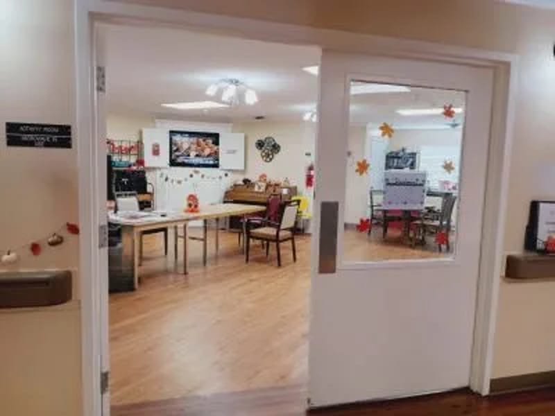 Cotton Point Living Center - Nursing Home in Matthews, MO photo 3