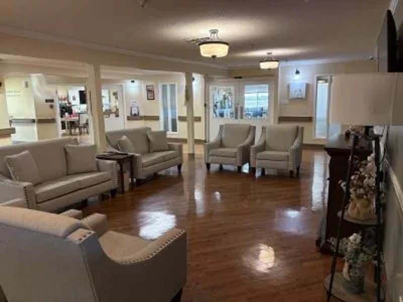 Cotton Point Living Center - Nursing Home in Matthews, MO photo 2