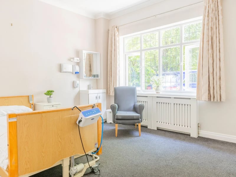 Beech Hill Grange - Nursing Home in Sutton Coldfield, England photo 2
