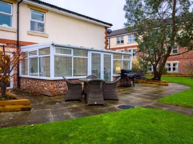 Scarborough Hall and Lodge Care Home - Nursing Home in Scarborough, England photo 5