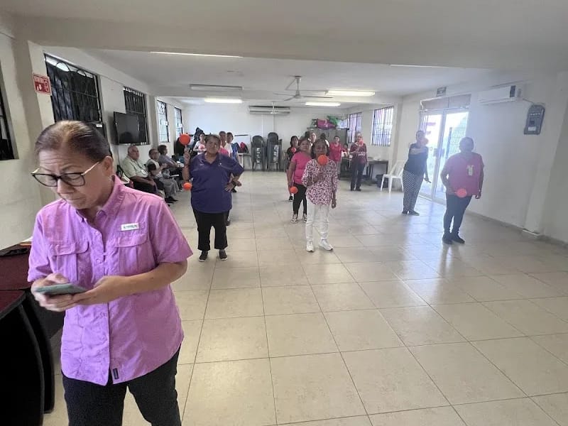 CONVIVE ADULTO MAYOR - Hogar de Ancianos in Tampico, Tamaulipas photo 9