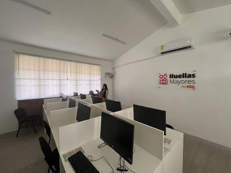 CONVIVE ADULTO MAYOR - Hogar de Ancianos in Tampico, Tamaulipas photo 3