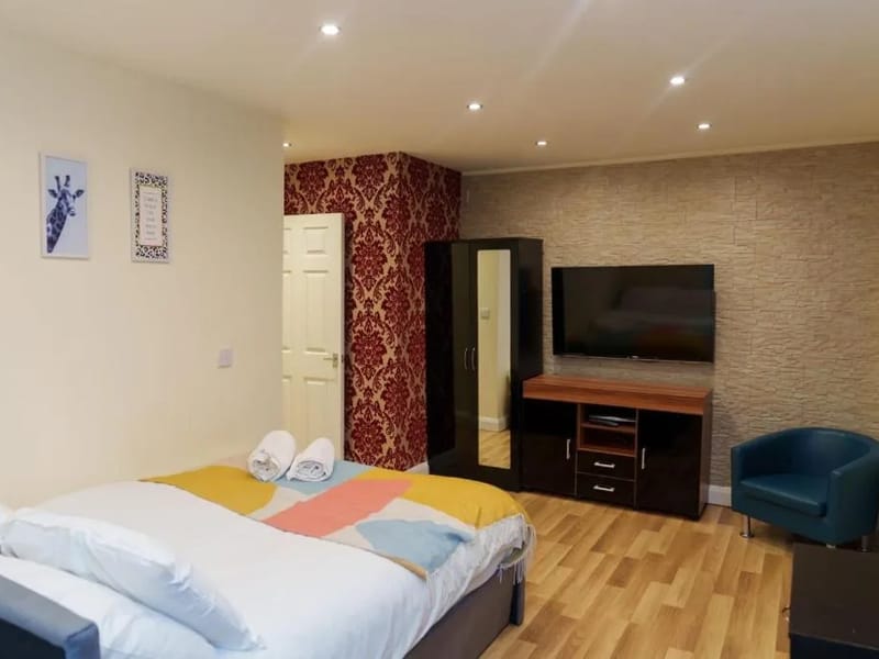 Roundhay Wood Apartments in Leeds, England photo 3