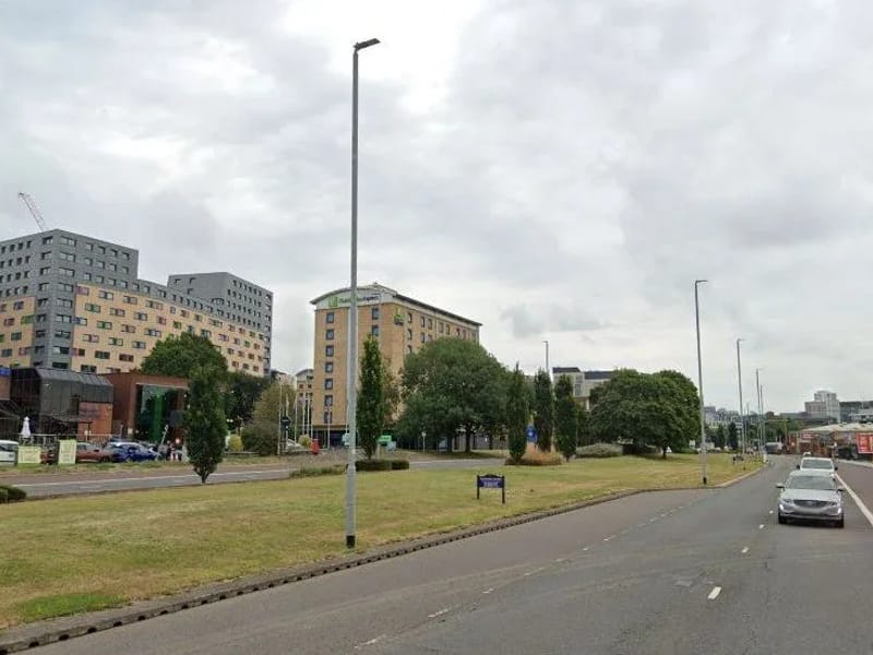 Kirkstall Court in Leeds, England photo 2