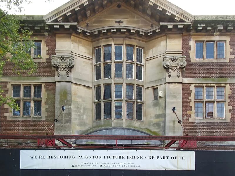 Warwick House in Paignton, England photo 2
