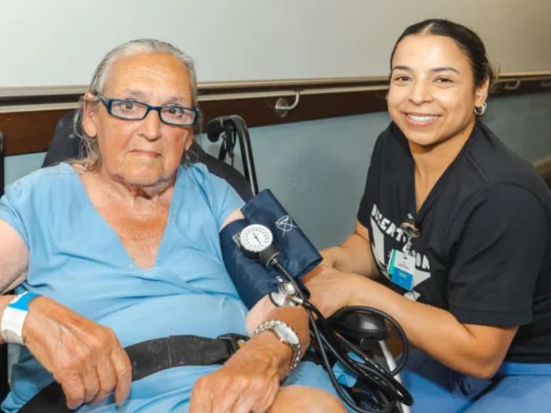 Desert Blossom Health & Rehab Center - Nursing Home in Mesa, AZ photo 2