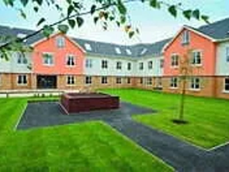 Mayflower Care Home - Nursing Home in Gravesend, England photo 2