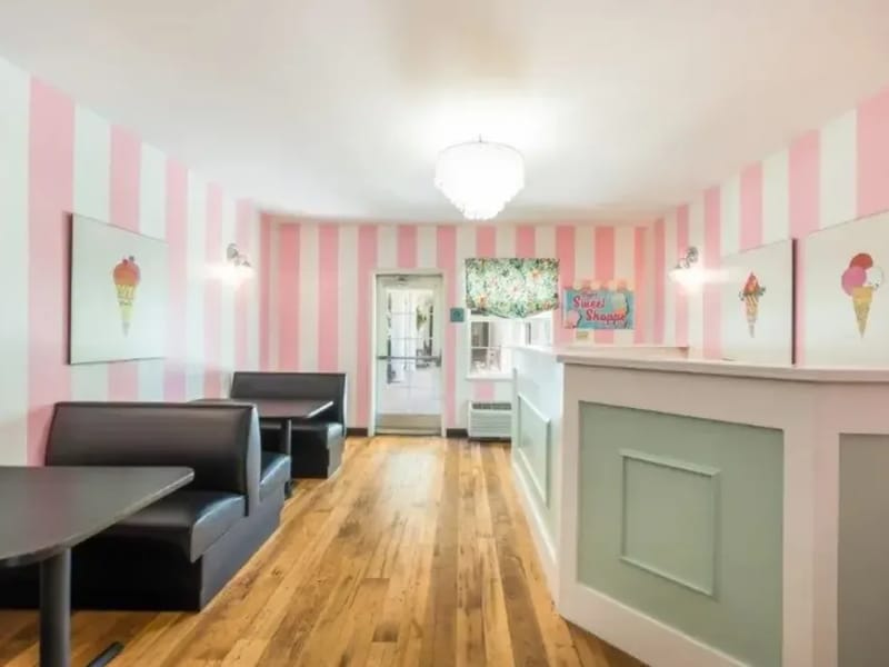 Briar Glen Alzheimer'S Special Care Center - Assisted Living in Hoover, AL photo 1