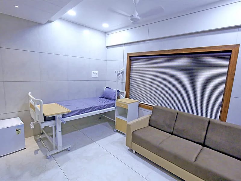 Bhalani Hospital - अस्पताल in Surat, Gujarat photo 2