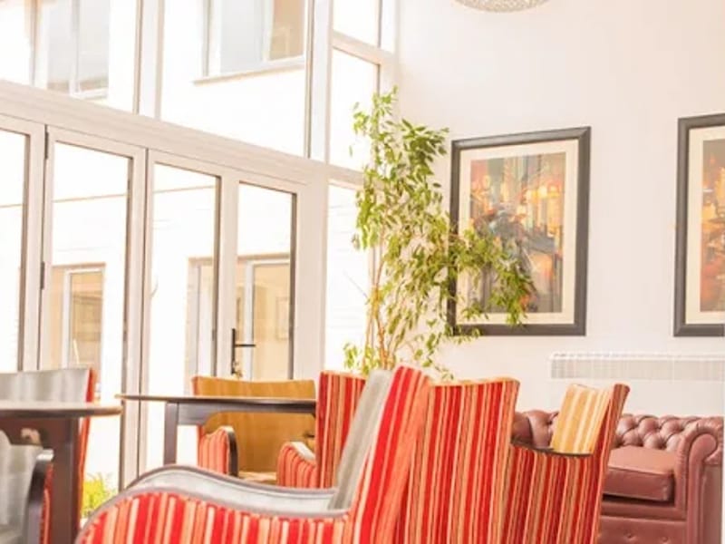 Wentworth Court Care Home in Cheltenham, England photo 4