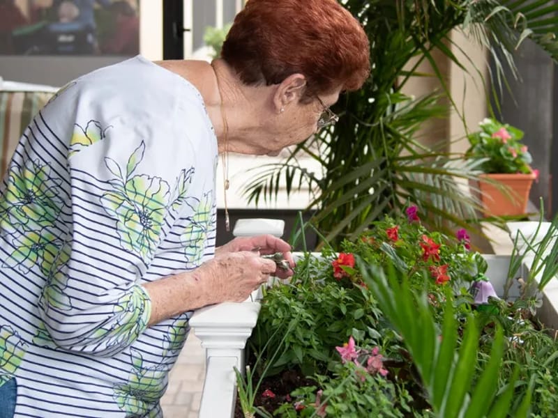 Ajr Loving Care Alf Inc - Assisted Living in Winter Park, FL photo 1