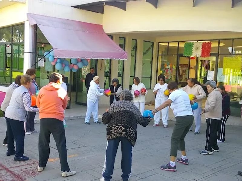 Casa De Dia Del Adulto Mayor - Hogar de Ancianos in Ecatepec De Morelos, Estado de México photo 2